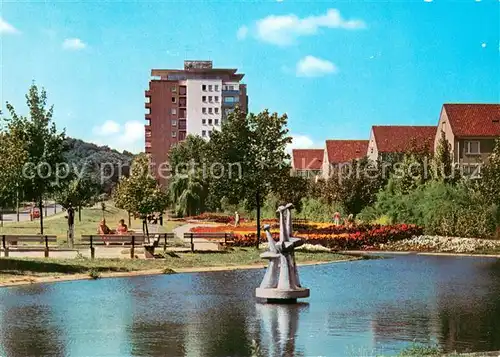 AK / Ansichtskarte Eisenhuettenstadt Diehloer Strasse Park Teich Hochhaus Eisenhuettenstadt