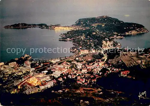 AK / Ansichtskarte Cap Ferrat et Beaulieu la nuit Cote d Azur vue aerienne Cap Ferrat