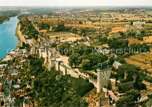 AK / Ansichtskarte Chinon_Indre_et_Loire Vue aerienne du chateau et des bords de la Vienne Chinon_Indre_et_Loire