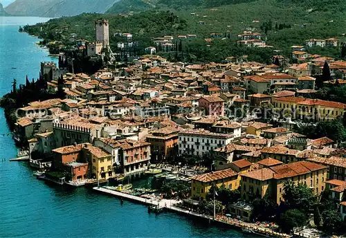 AK / Ansichtskarte Malcesine_Lago_di_Garda Stadt am Gardasee Malcesine_Lago_di_Garda