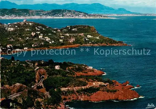 AK / Ansichtskarte Le_Trayas_Var Miramar d Esterel Pointe de l Esquillon au loin Cannes vue aerienne Cote d Azur 