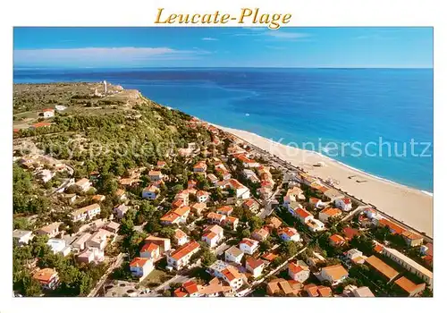 AK / Ansichtskarte Leucate Vue aerienne de la station lovee au pied des falaises du Cap Leucate Leucate