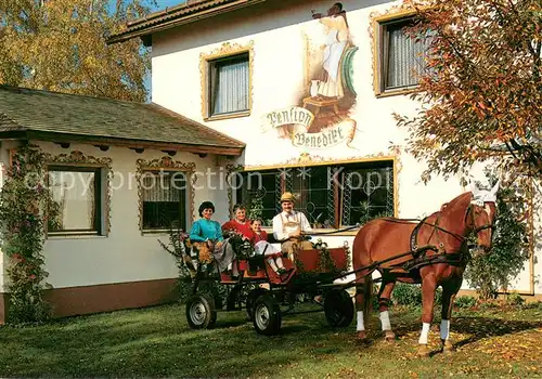 AK / Ansichtskarte Lackenhaeuser_Niederbayern Pension Benedikt Pferdekutsche Lackenhaeuser Niederbayern