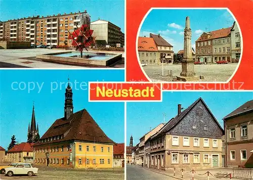 AK / Ansichtskarte Neustadt_Sebnitz Friedrich Engels Strasse Postmeilensaeule Rathaus Bahnhofstrasse Neustadt_Sebnitz