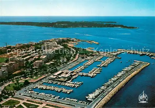 AK / Ansichtskarte Cannes_Alpes Maritimes Vue aerienne du Port Canto au fond les Iles de Lerins Cannes Alpes Maritimes