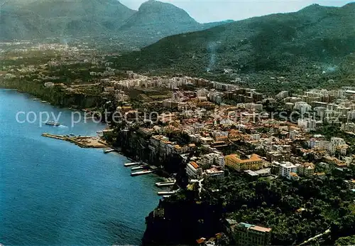 AK / Ansichtskarte Sorrento_Campania Fliegeraufnahme Sorrento Campania