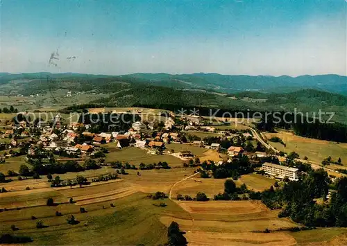 AK / Ansichtskarte Hoechenschwand Heilklimatischer Kurort im Schwarzwald Fliegeraufnahme Hoechenschwand