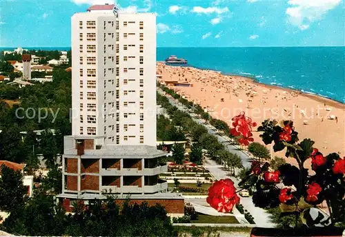 AK / Ansichtskarte Lignano_Sabbiadoro Hotel Blick zum Strand Lignano Sabbiadoro