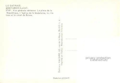 AK / Ansichtskarte Montargis_Loiret Place de la Republique Eglise de la Madeleine Chateau et Canal de Briare vue aerienne Montargis Loiret