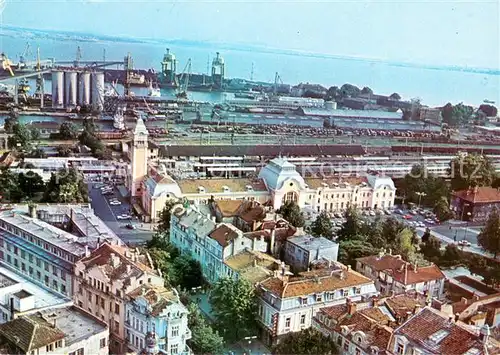 AK / Ansichtskarte Burgas Fliegeraufnahme mit Bahnhof Burgas