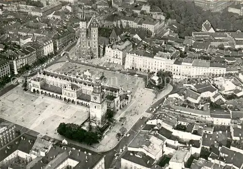 AK / Ansichtskarte Krakow_Krakau Sukiennice i Wieza Ratuszowa Krakow Krakau