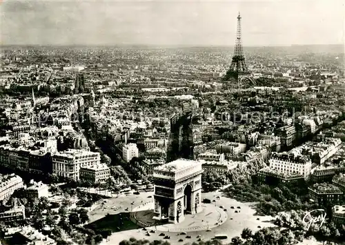 AK / Ansichtskarte Paris Vue aerienne La place et lArc de Triomphe de lEtoile La Tour Eiffel Paris