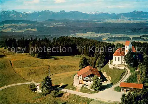 AK / Ansichtskarte Bernbeuren Fliegeraufnahme mit Gasthof Auerberg und Kirche Bernbeuren