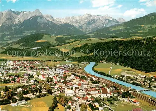 AK / Ansichtskarte Bischofshofen Fliegeraufnahme mit Tennengebirge Bischofshofen