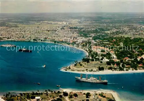 AK / Ansichtskarte Dar_Es_Salaam_Daressalam Aerial View of Harbour 