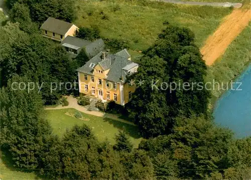 AK / Ansichtskarte Kellinghusen Alten und Pflegeheim Haus Fernsicht an der Stoer Fliegeraufnahme Kellinghusen