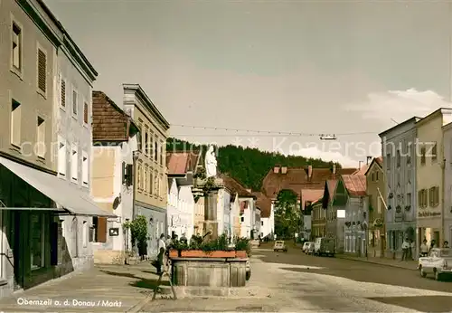 Obernzell_Donau Markt Brunnen 