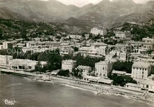 AK / Ansichtskarte Menton_Alpes_Maritimes Vue aerienne sur les Hotels le Casino et la Plage Bord de Mer Menton_Alpes_Maritimes