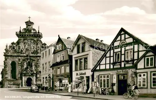 AK / Ansichtskarte Bueckeburg Langestrasse mit Stadtkirche Bueckeburg