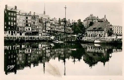 AK / Ansichtskarte Honfleur Le Vieux Bassin et la Lieutenance Honfleur
