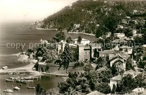 AK / Ansichtskarte Theoule sur Mer Le chateau le port et une plage Theoule sur Mer