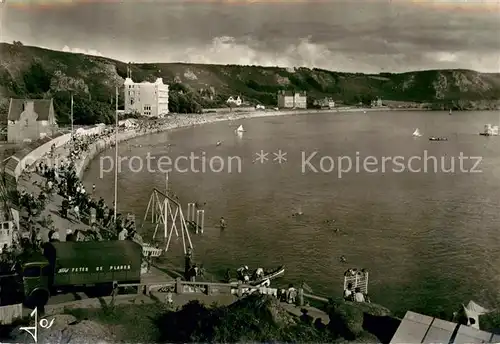 AK / Ansichtskarte Trebeurden Les jeux sur la grande plage de Tresmeur a maree haute Trebeurden