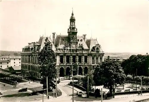 AK / Ansichtskarte Limoges_Haute_Vienne Hotel de Ville Les deux sculptures allegoriques placees de chaque cote de l horloge Limoges_Haute_Vienne