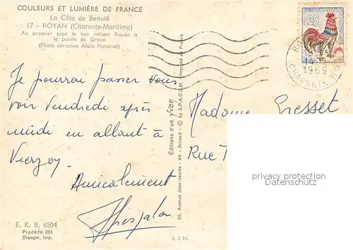 AK / Ansichtskarte Royan_Charente Maritime Le bac reliant Royan a la pointe de Grave Vue aerienne Royan Charente Maritime