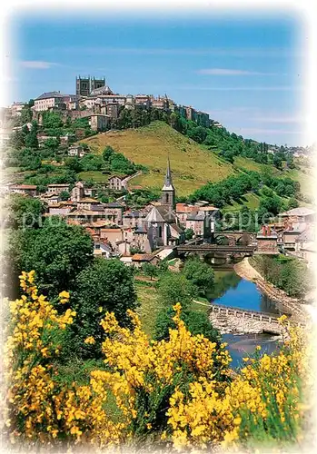 AK / Ansichtskarte Saint Flour_Cantal La ville haute et la cathedrale Saint Pierre  Saint Flour Cantal