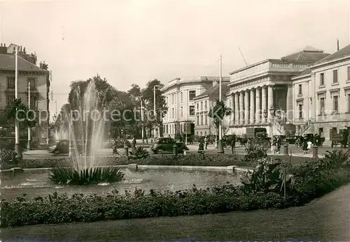 AK / Ansichtskarte Tours_Indre et Loire Le Palais de Justice et la Poste Fontaine Tours Indre et Loire