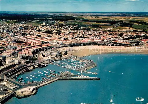 AK / Ansichtskarte Royan_Charente Maritime Le Port la Plage et la Ville Vue aerienne Royan Charente Maritime