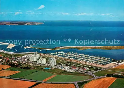 AK / Ansichtskarte Wendtorf Marina Wendtorf Fliegeraufnahme Wendtorf