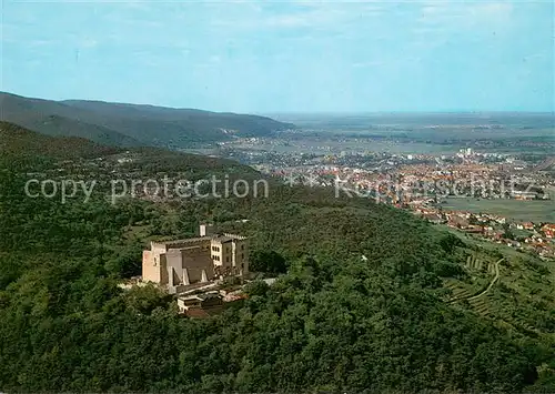 AK / Ansichtskarte Neustadt_Weinstrasse Fliegeraufnahme mit Hambacher Schloss Neustadt_Weinstrasse