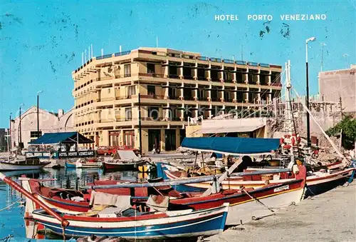 AK / Ansichtskarte Canea_Chania Hotel Porto Veneziano Fischerboote 