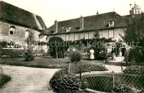 AK / Ansichtskarte Moulins Engilbert Ancien couvent des Picputiens Moulins Engilbert