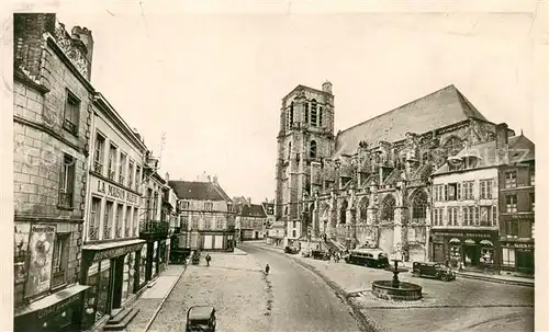 AK / Ansichtskarte Sezanne Place de la Republique Sezanne