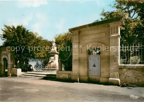 AK / Ansichtskarte Vers Pont du Gard Les Ecoles Vers Pont du Gard