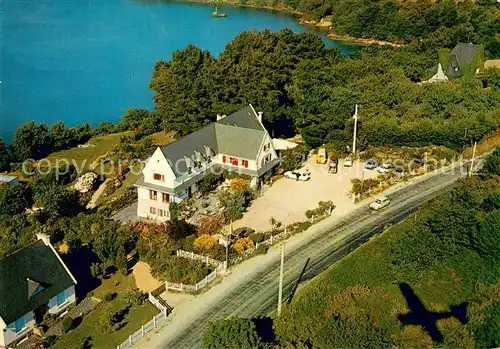 AK / Ansichtskarte Lezardrieux Hotel Le Relais Brenner Vue aerienne Lezardrieux