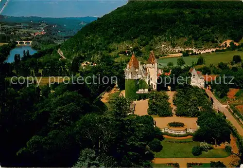 AK / Ansichtskarte Les_Milandes Eloigne de toute agitation ce chateau encadre de verdure  Les_Milandes