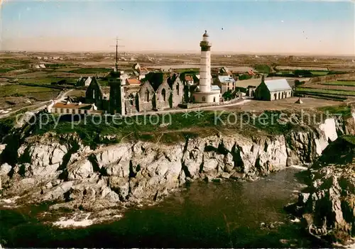 AK / Ansichtskarte Pointe_Saint Mathieu Abbaye Facade et le Phare Vue aerienne Pointe Saint Mathieu