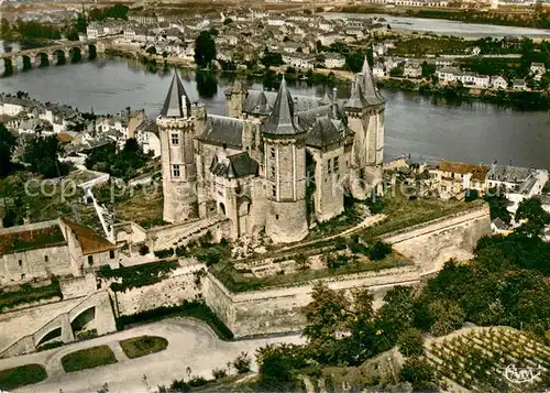 AK / Ansichtskarte Saumur Le Chateau Vue aerienne Saumur
