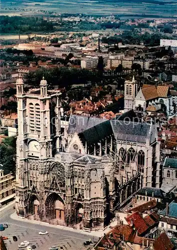 AK / Ansichtskarte Troyes_Aube Vue aerienne La Cathedrale St Pierre et St Paul Troyes Aube