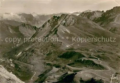 AK / Ansichtskarte Col_du_Galibier Versant Savoie Les granges du Galibier au fond le Mont Blanc Col_du_Galibier