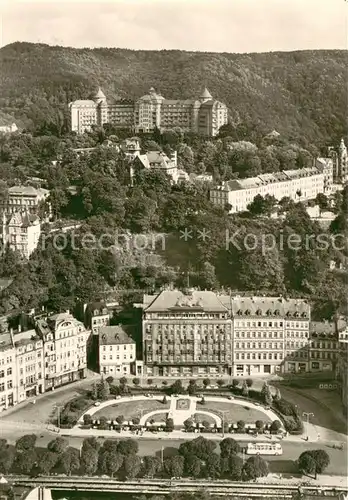 AK / Ansichtskarte Karlovy_Vary_Karlsbad Fliegeraufnahme Leninplatz 