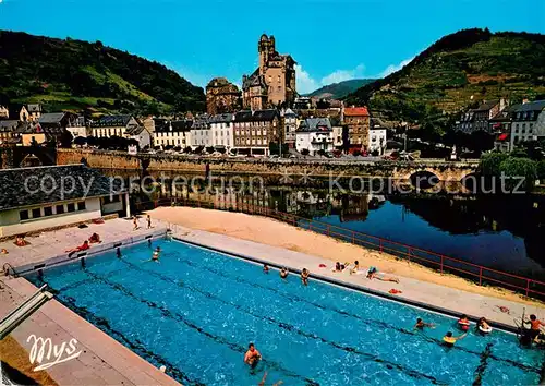 AK / Ansichtskarte Estaing_Aveyron Vue generale La Piscine et le Chateau Estaing_Aveyron