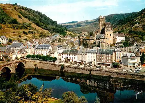 AK / Ansichtskarte Estaing_Aveyron Les Rives du Lot et le Chateau Estaing_Aveyron