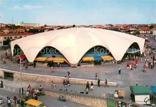 AK / Ansichtskarte Royan_Charente Maritime Le Marche Royan Charente Maritime