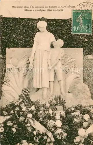 AK / Ansichtskarte Compiegne_Oise Monument eleve a la memoire des Enfants de Compiegne Compiegne Oise