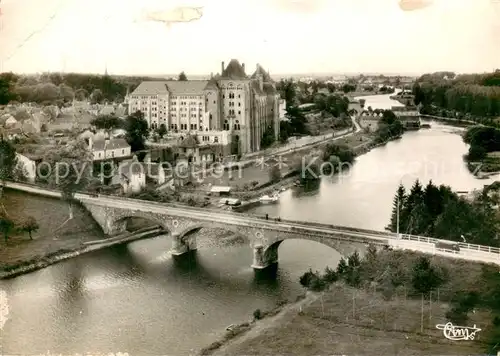 AK / Ansichtskarte Solesmes_Sarthe Abbaye Saint Pierre Vue aerienne Solesmes_Sarthe