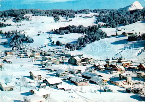 AK / Ansichtskarte Les_Gets_Haute_Savoie Sports dHiver Vue generale aerienne Les_Gets_Haute_Savoie